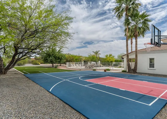 Paradise Heights Retreat • Power Vacay Scottsdale