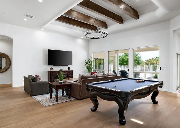 Paradise Heights Retreat • Power Vacay Holiday home *
